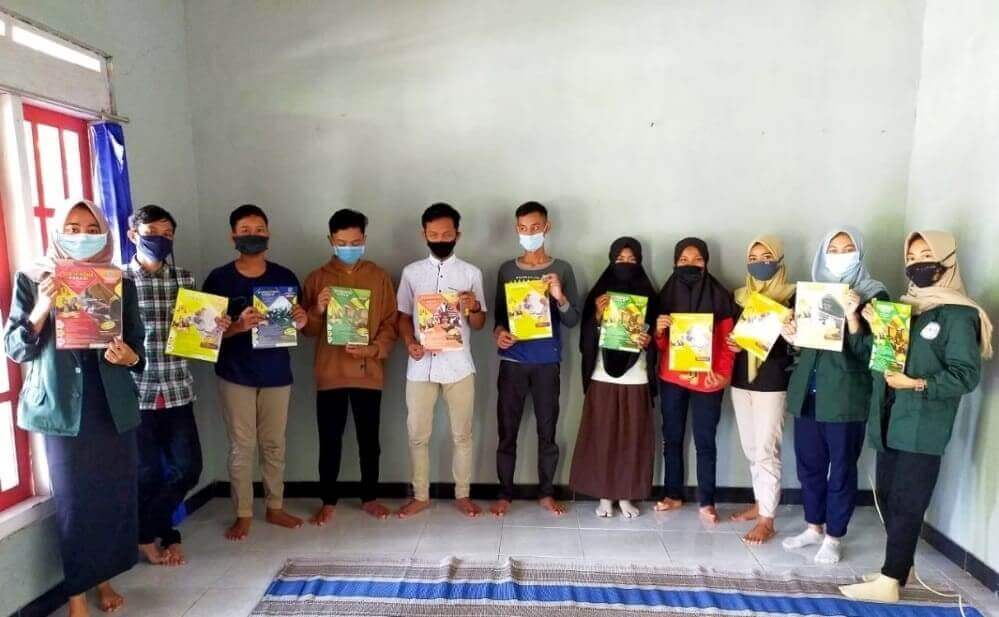 Pembelajaran Aplikasi Perkantoran Kepada Karang Taruna Desa Tepisari Pembelajaran Aplikasi Perkantoran Kepada Karang Taruna Desa Tepisari