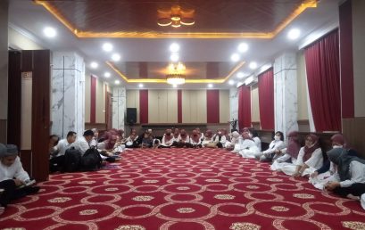 Politeknik Indonusa Surakarta menyelenggarakan Kegiatan Khataman Al-Qur’an dan Buka Bersama